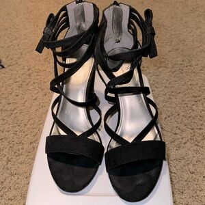 Worthington Alexi black heel open toe size 7.5